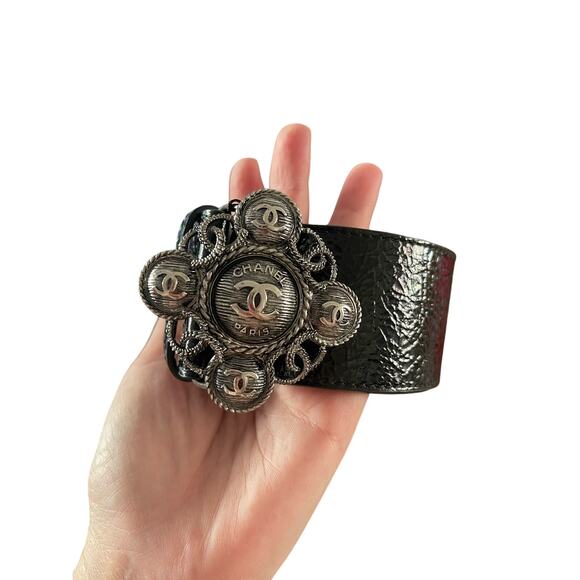 Chanel Black Crinkle Patent Leather CC Logo Belt, NWT, Size: 90 main image 3